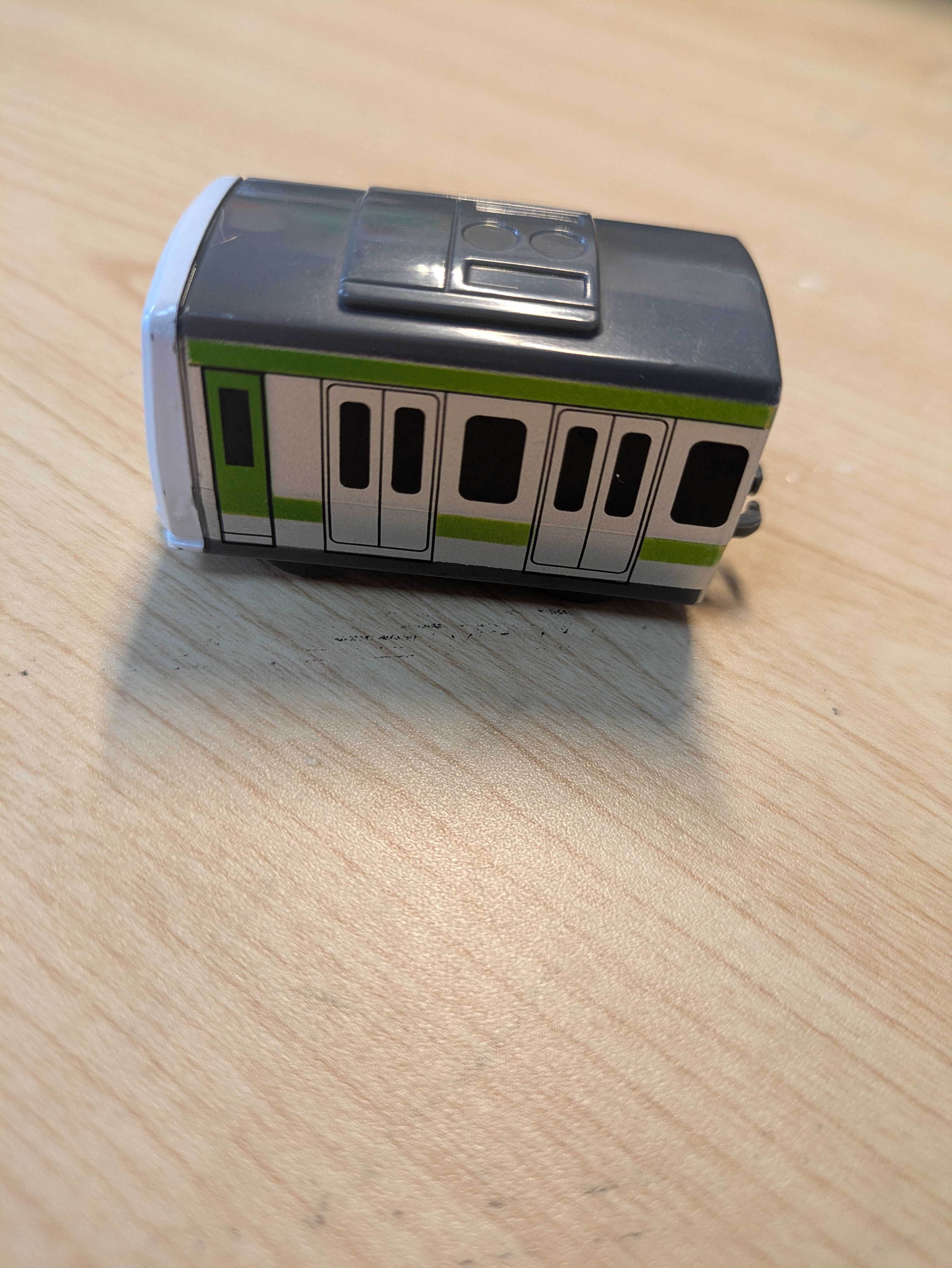 おふろDEミニカー 山手線 横アングル（別カット）